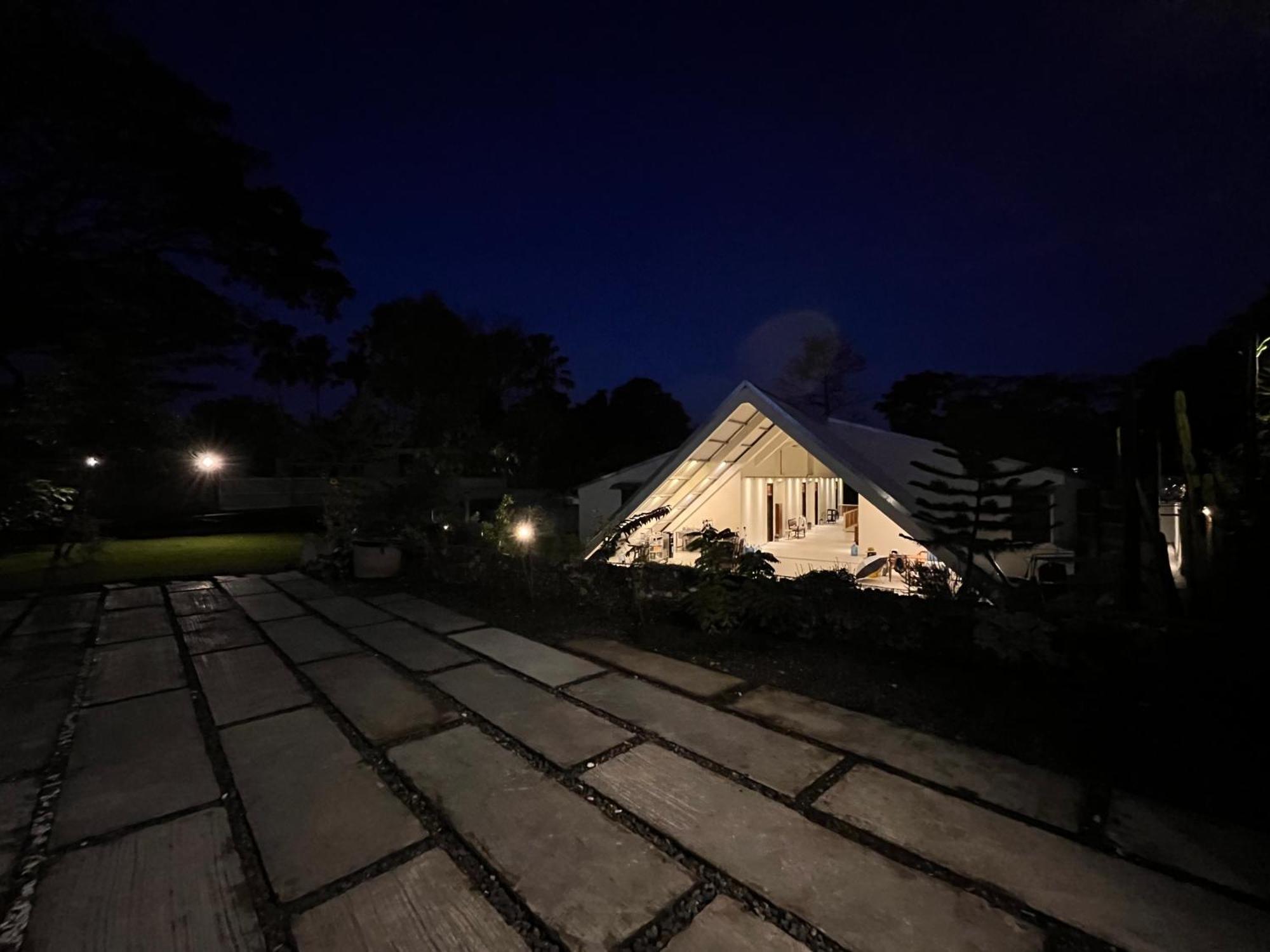 Passifika House Hotel Canggu Екстериор снимка