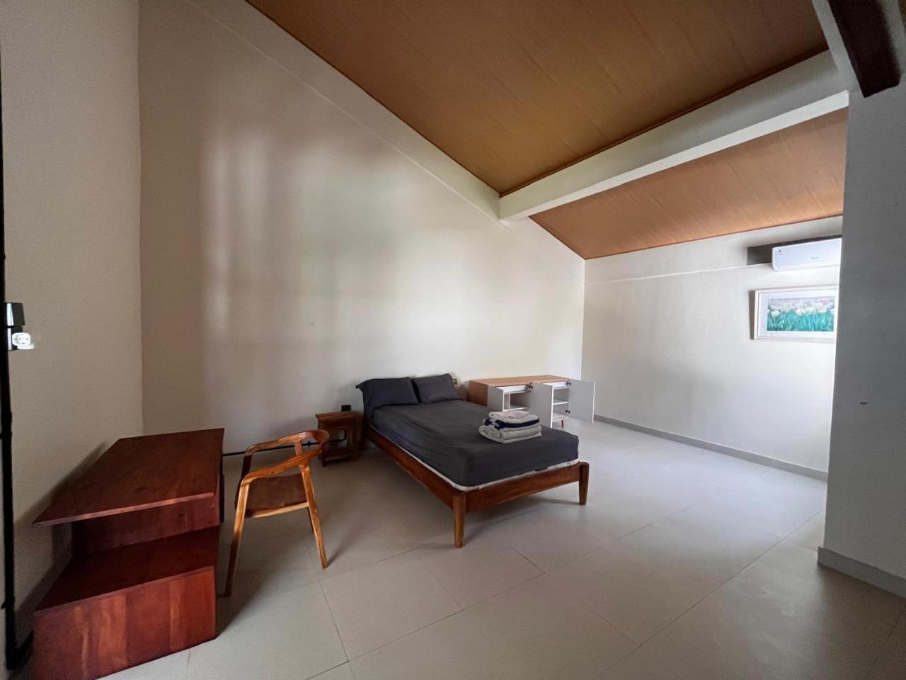 Passifika House Hotel Canggu Екстериор снимка